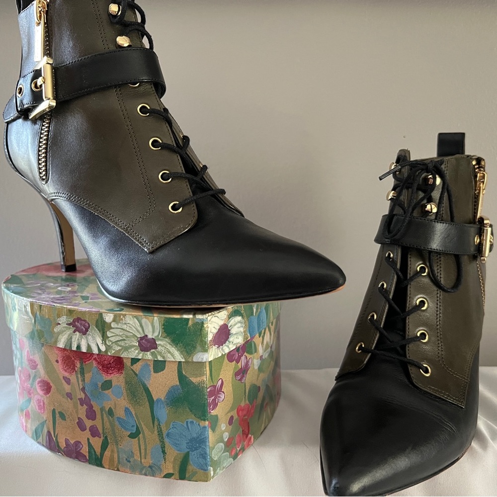 Michael Kors 7 1/2 Ankle Zipped Boots with Buckle Accents